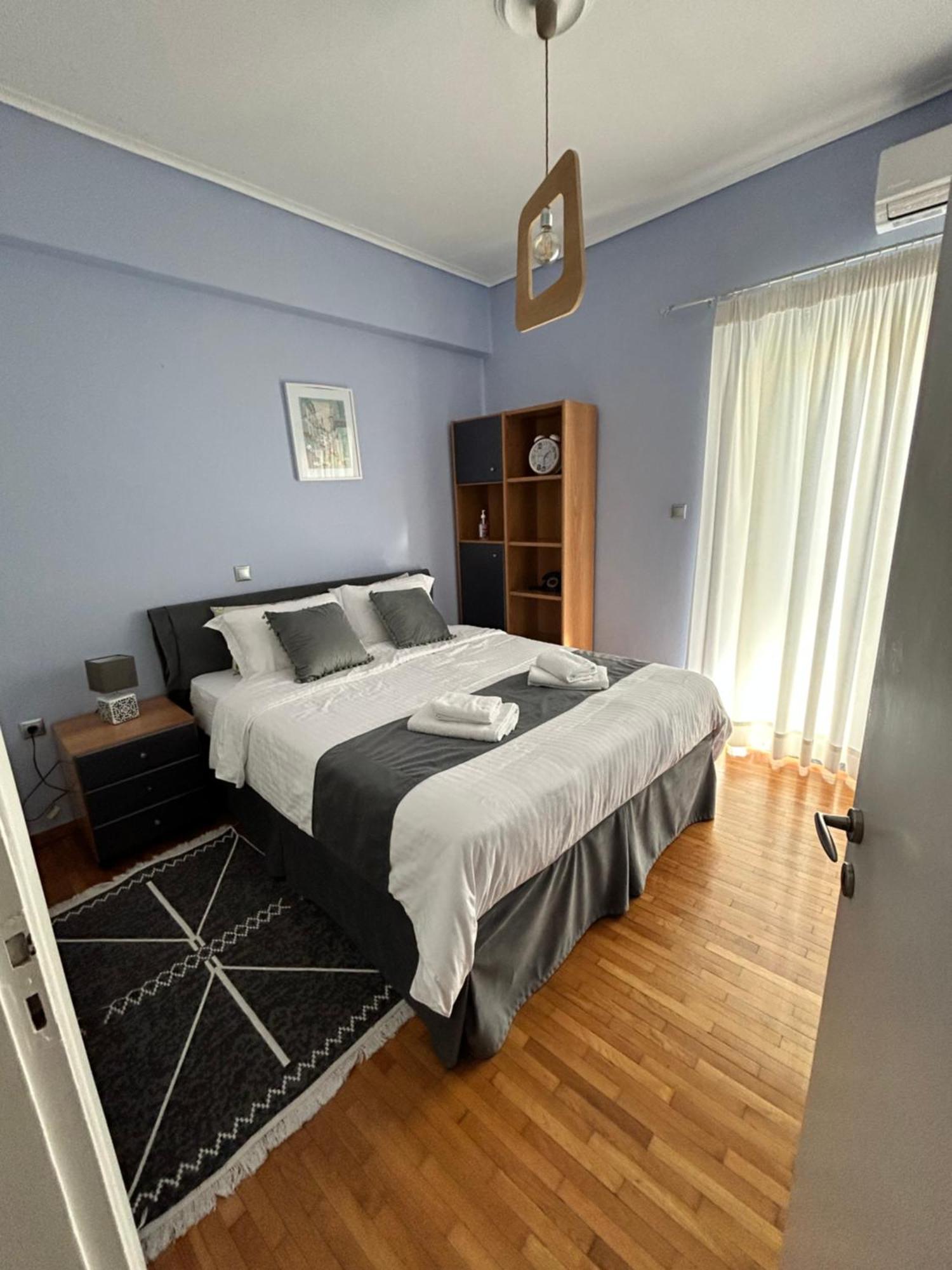 Beautiful Apartment Next To Metro Station Athens Exterior photo